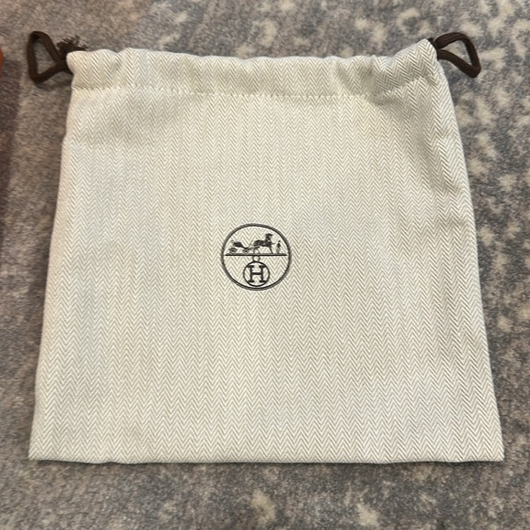 HERMÈS BOX, DUST BAG, AND SHOPPING BAG - Picture 4 of 9